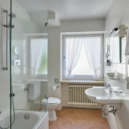 Hotel Mayer Germering Zewnętrze zdjęcie
