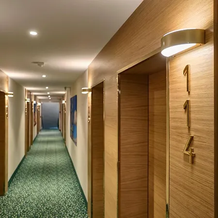 Hotel Mayer Germering Zewnętrze zdjęcie