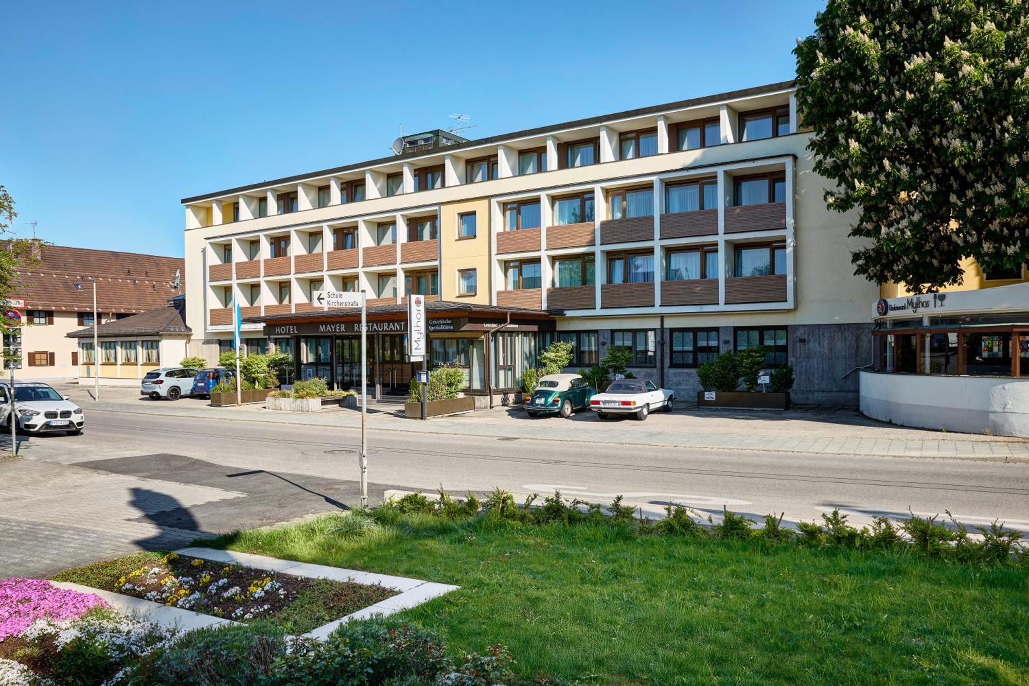 Mayer Hotel 3*