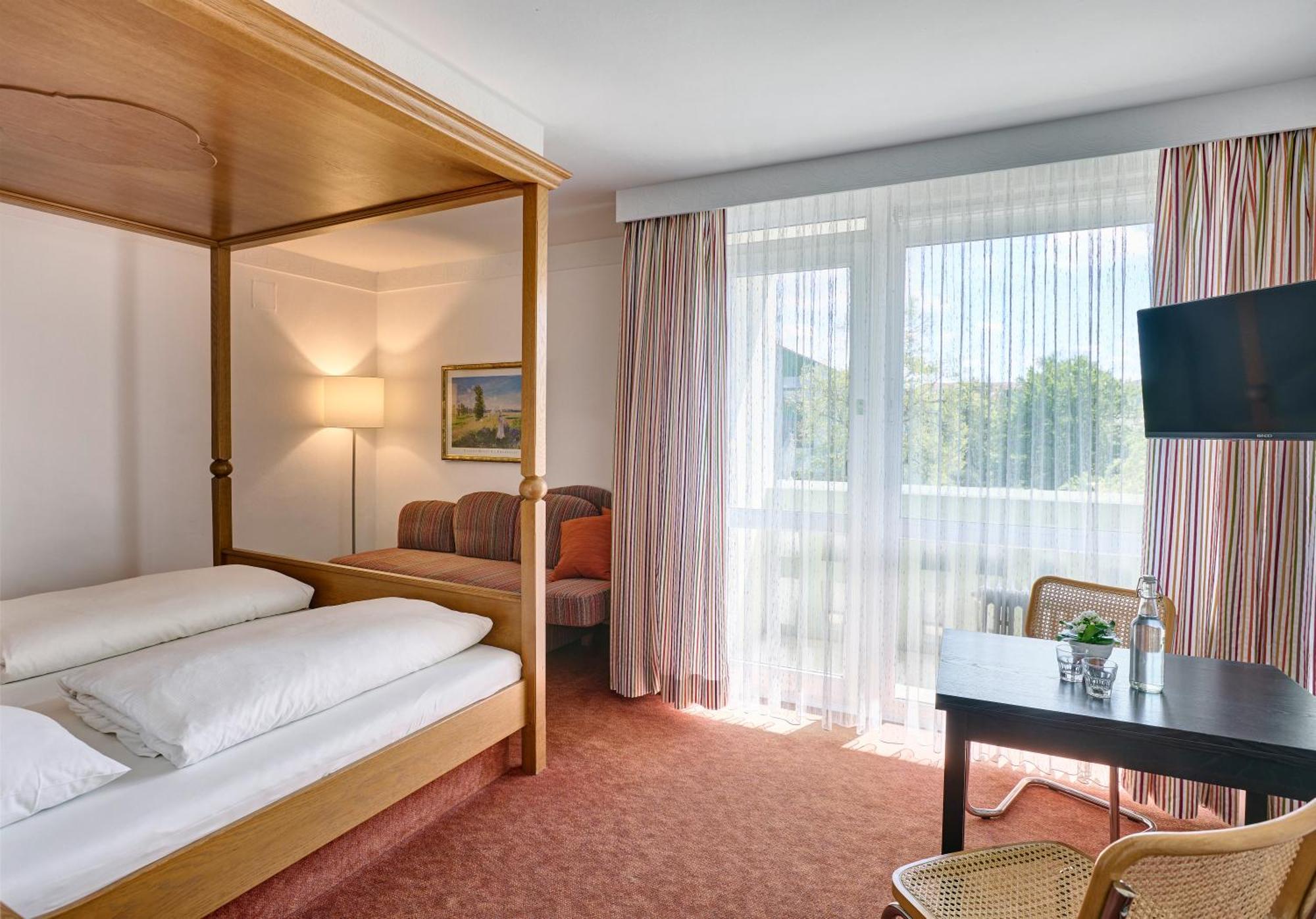 Mayer Hotel